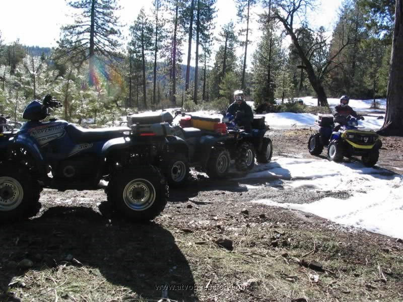 05. Higher up...here comes the snow..jpg