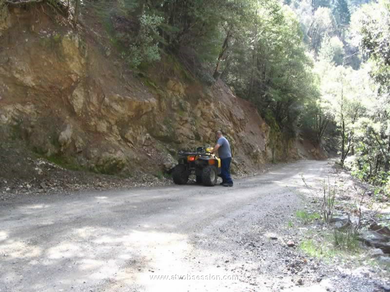 06. Larry..oh so far away..jpg