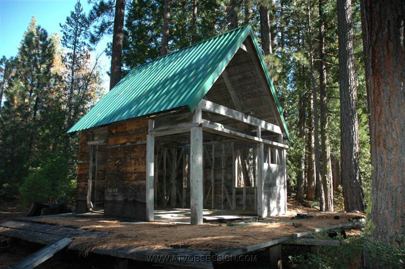 27. Then ran into this neat cabin..jpg