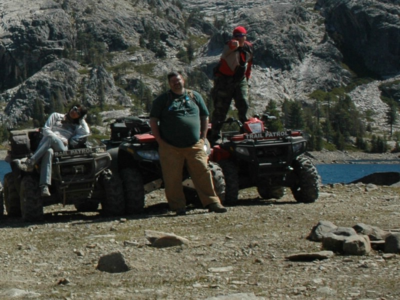 064. Lori is unimpressed with my acrobatic skills..jpg