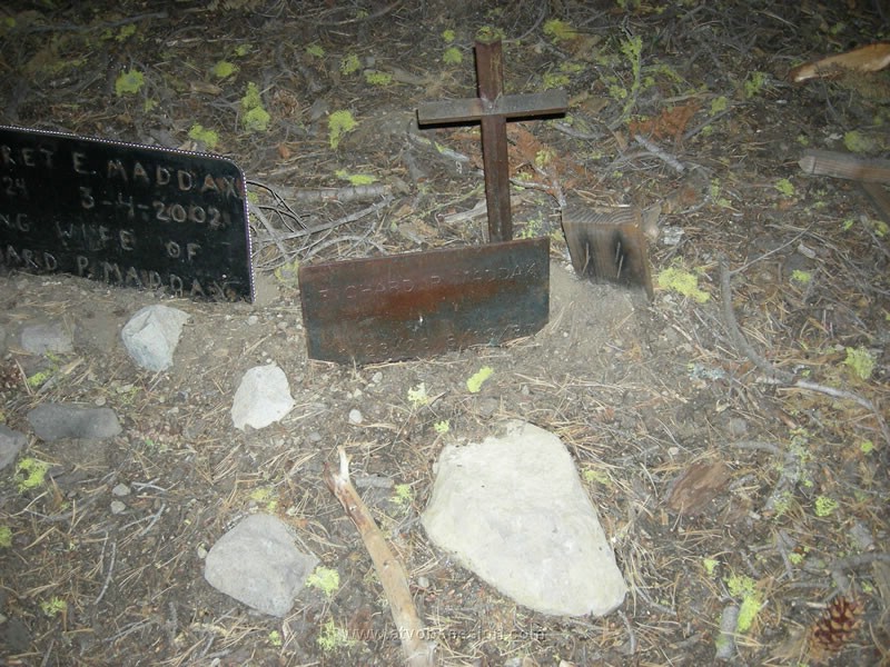 133. Mixed in with some old graves are some newer ones..jpg