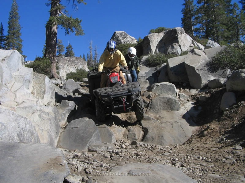 026. Chad lends Dusty a hand...he didn't see the day before..jpg