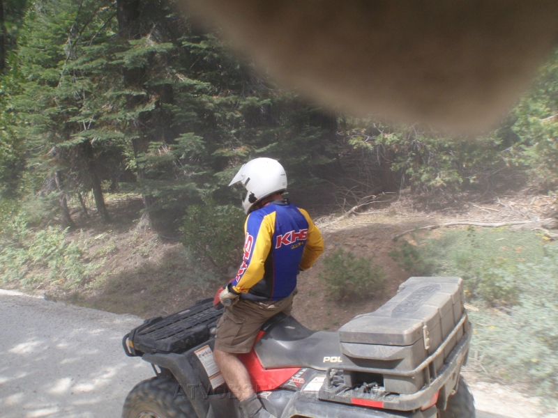 087. Dusty humps his quad..jpg