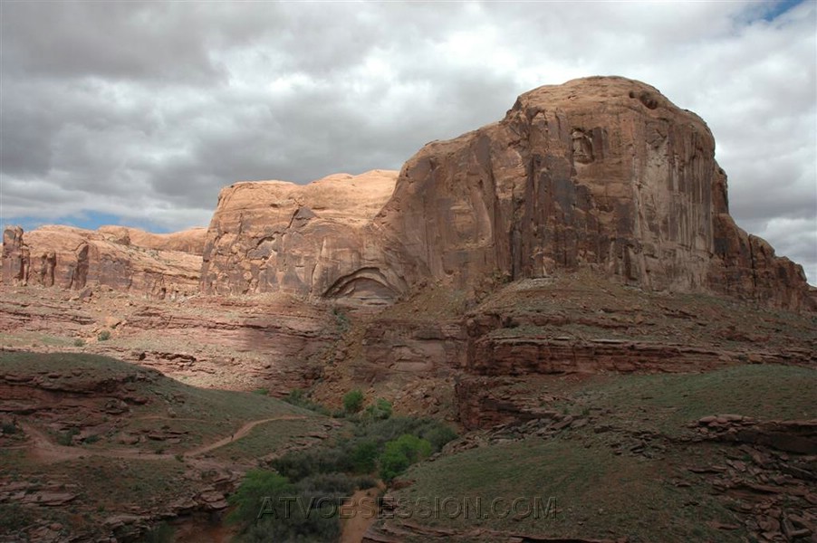 063. And takes this series of pictures..jpg