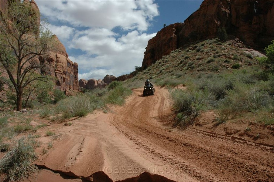 032. A lot of this trail is sand..jpg