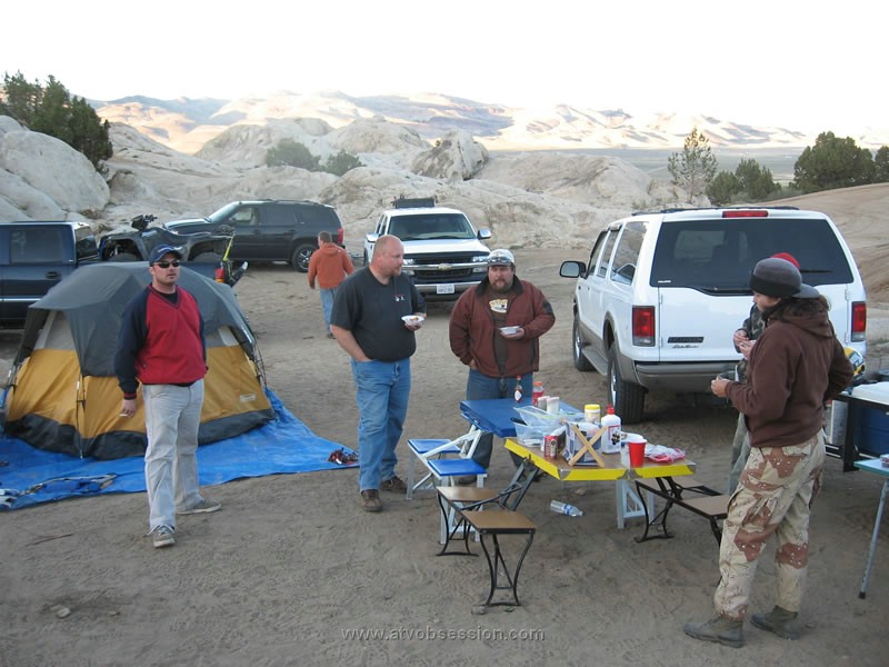 081. After a great ride, Lori feeds Gang Green with some Jumbalaya..jpg